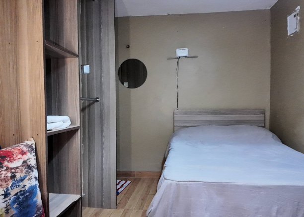 studio apartment_ (2)